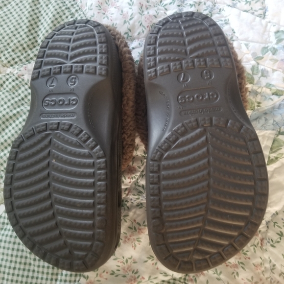 Crocs - Picture 2 of 4